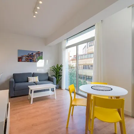 Apartment Loft - Side Sea Views - Aircon & Wifi